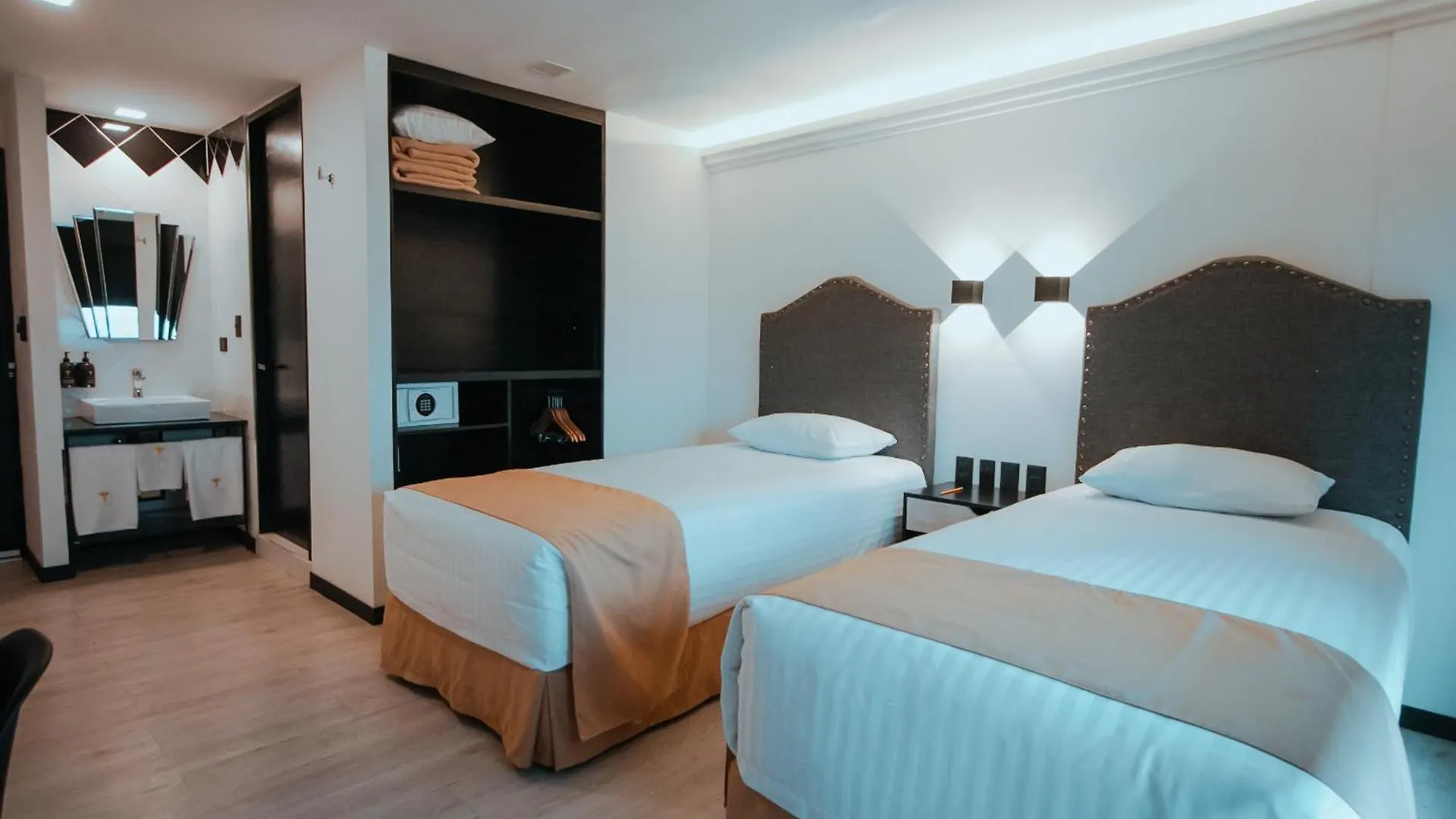 Hotel Tamara بويبلا